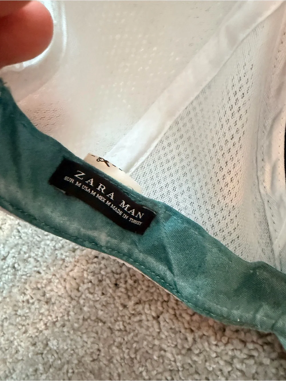 Zara Man baseball hat
